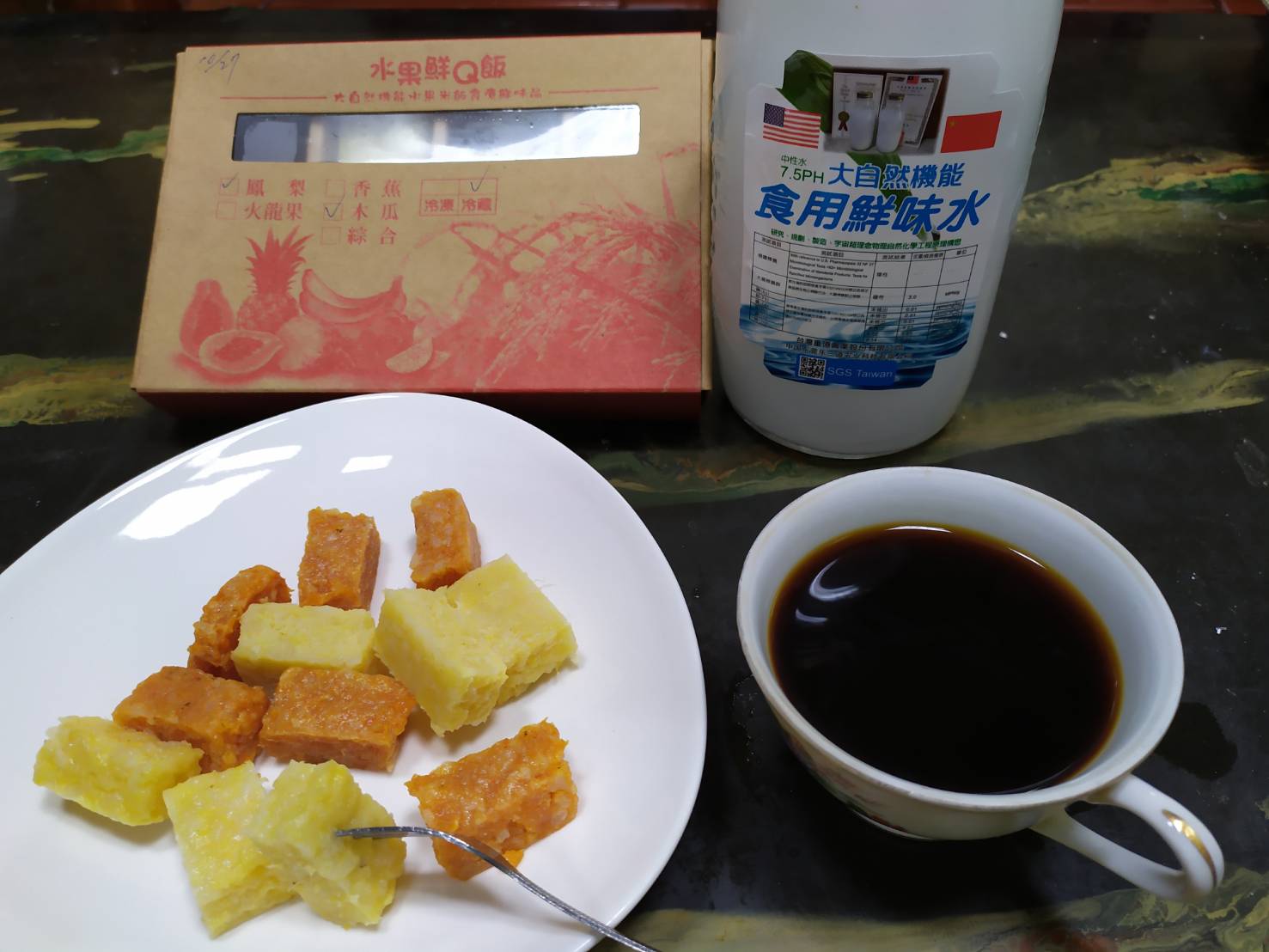 咖啡配木瓜鳳利鮮Q飯